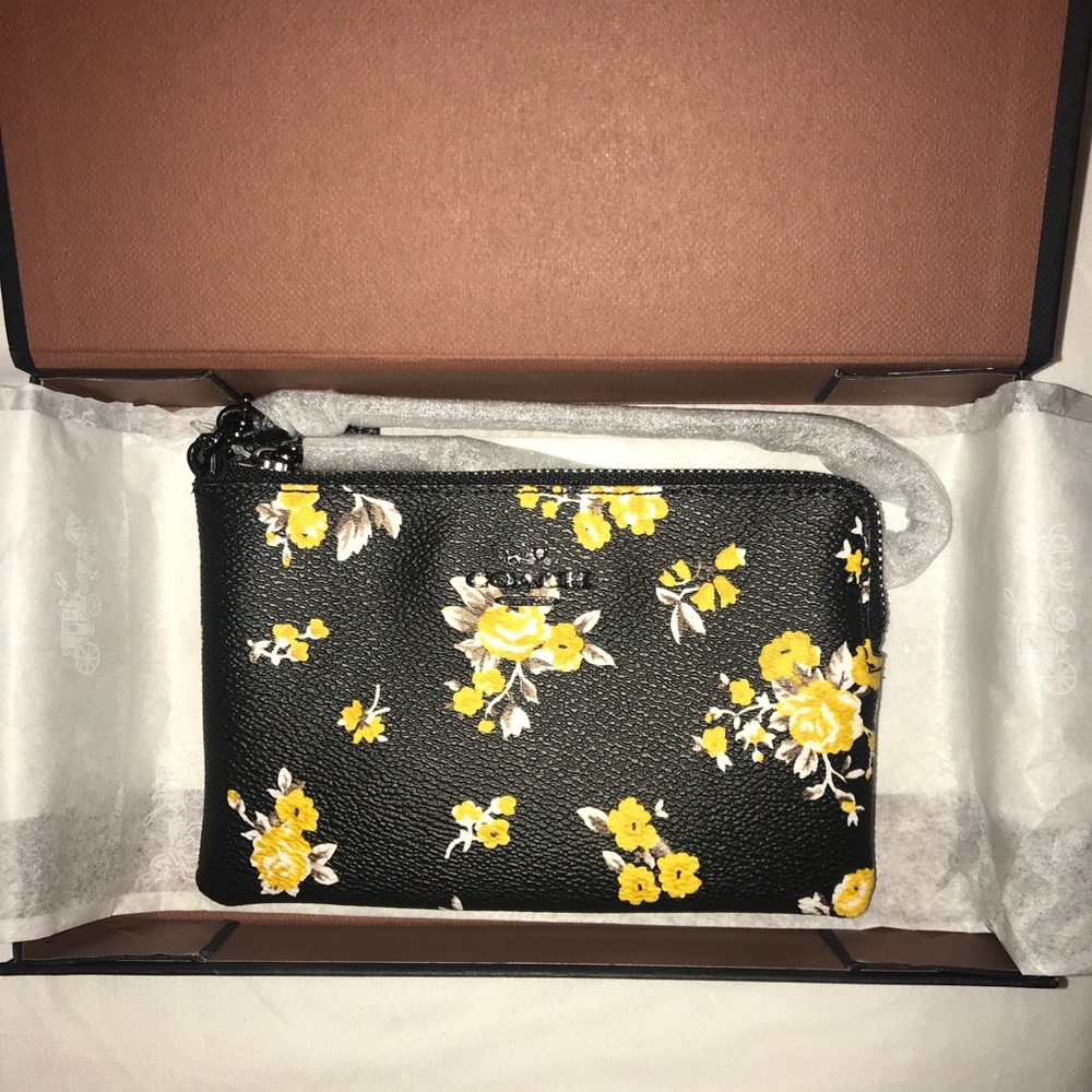 BRAND NEW Coach Floral Clutch